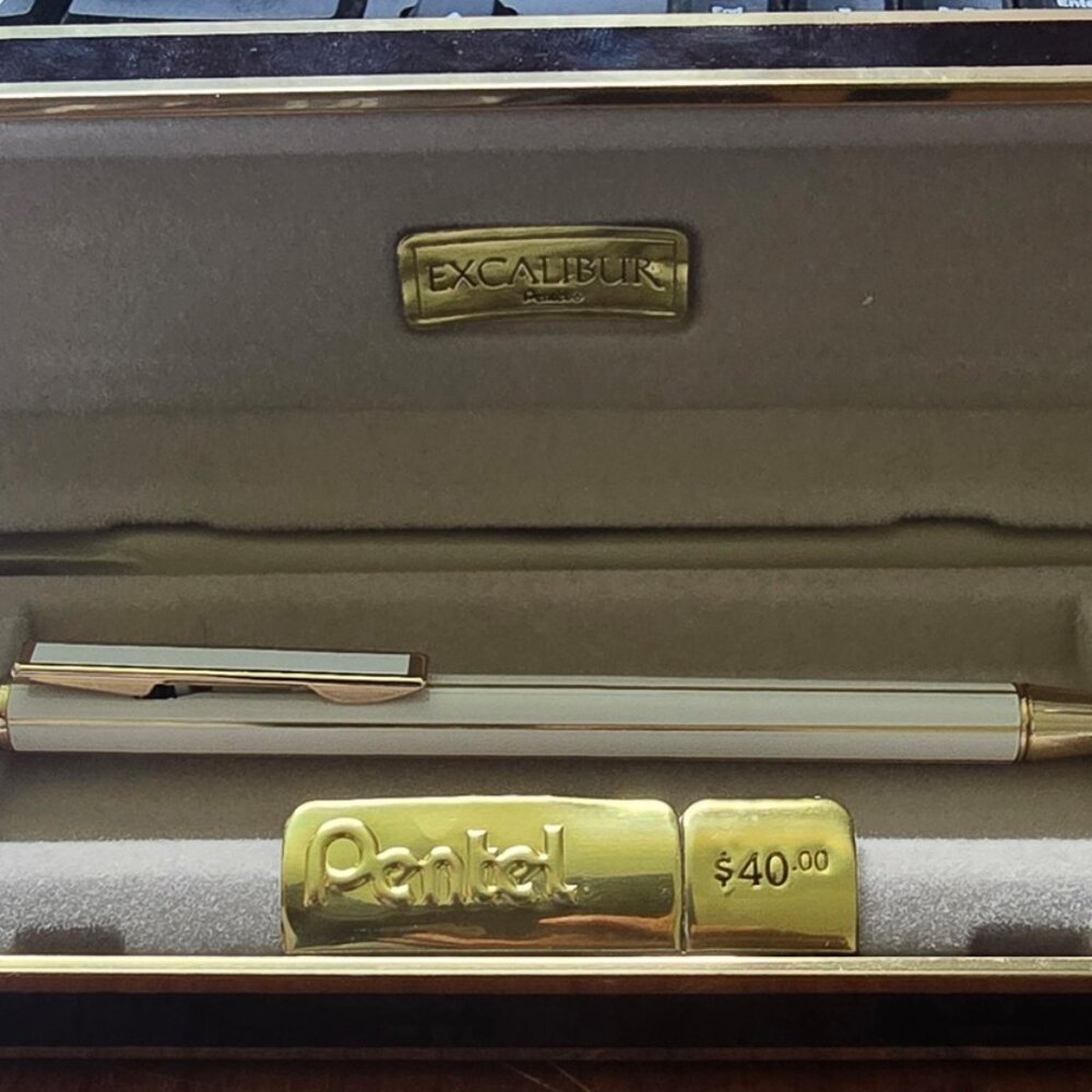 Vintage Pentel Excalibur Pen RC 36 White/Gold
